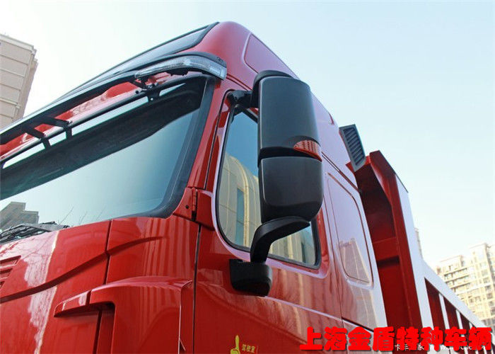 SINOTRUK HOWO Heavy Duty 8x4 Drive Special Vehicles Dump Truck 15.37 Ton